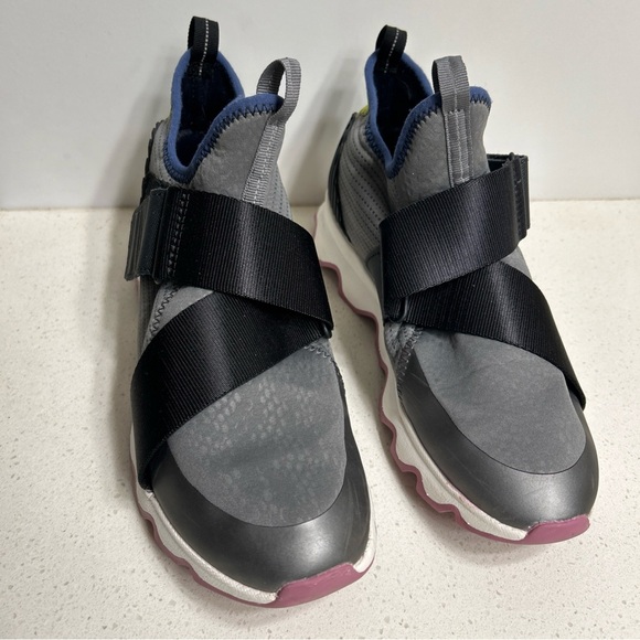 Sorel Kinetic Quarry Gray Mesh Sneakers Size 7 - Picture 3 of 6